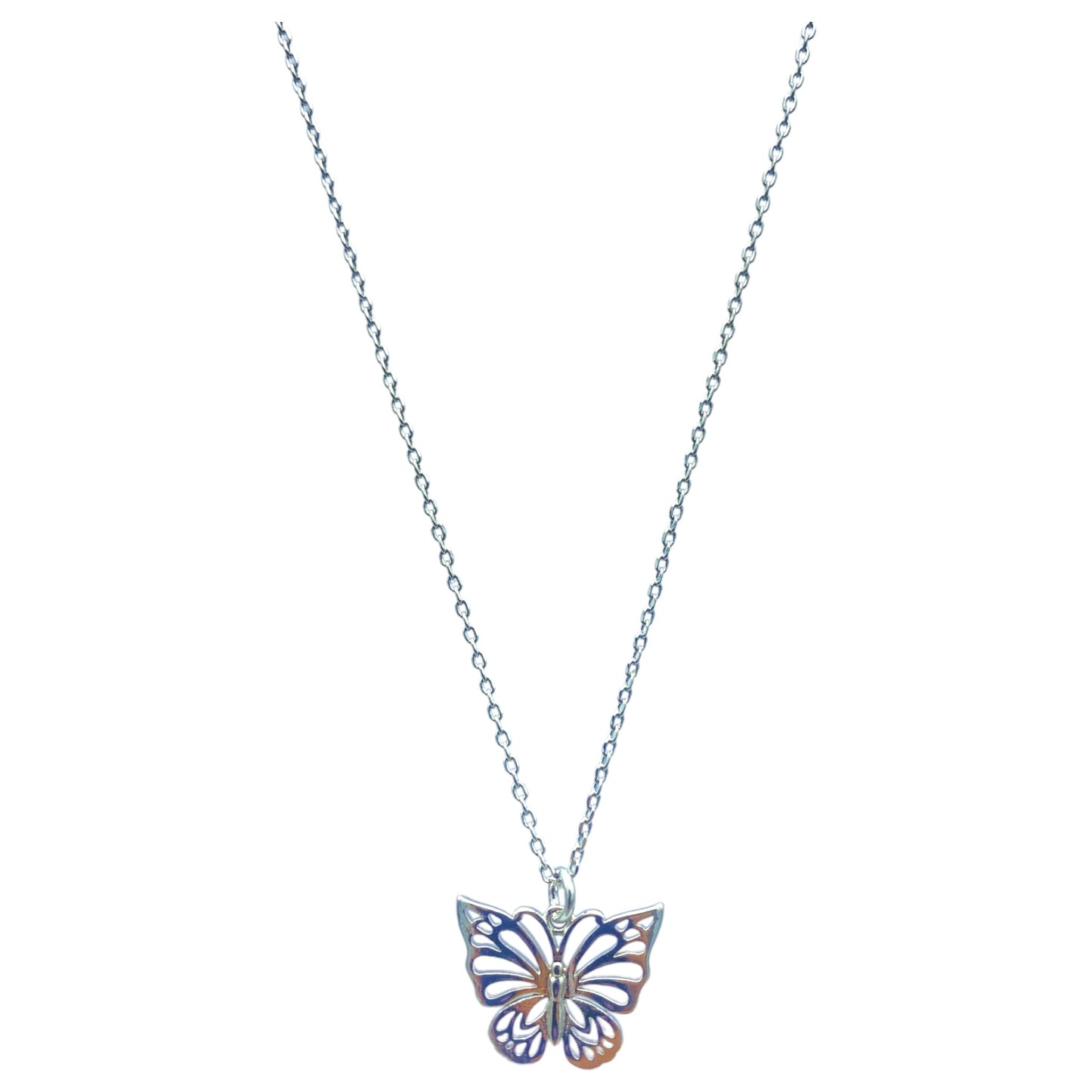 FLYING BUTTERFLY NECKLACE