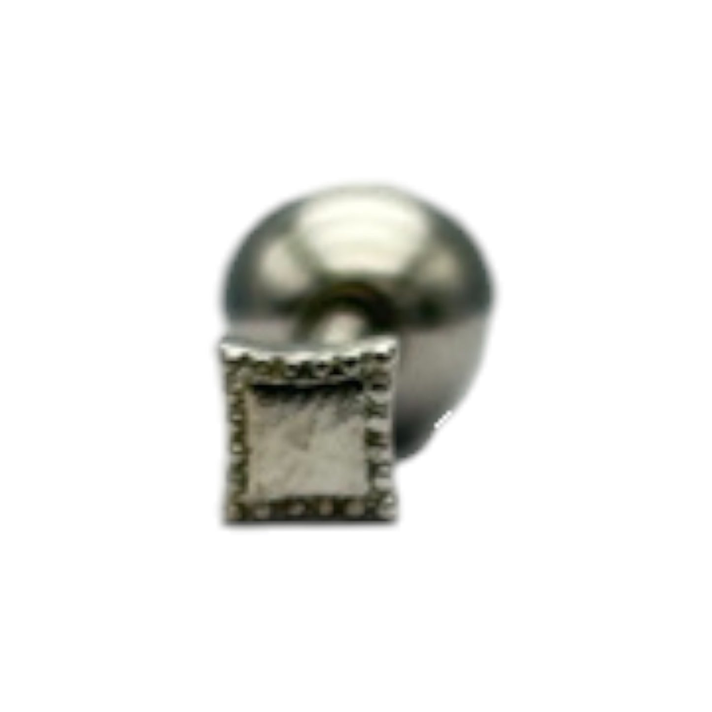 Vintage square pattern Piercing (Ear)