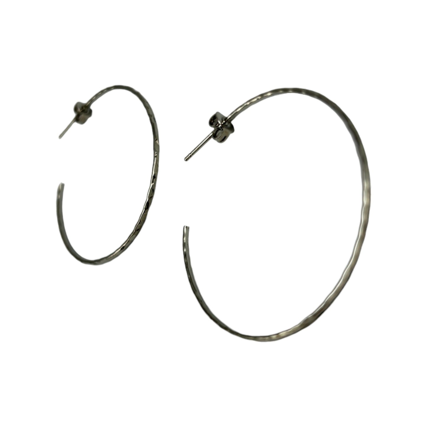 ROUGH CLASSIC SLIM HOOP EARRINGS (MEDIUM)